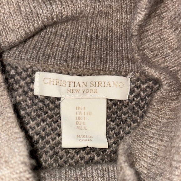 Beautiful BNWT Camouflage Patterned Women's Sweater By Christian Siriano - Picture 6 of 9